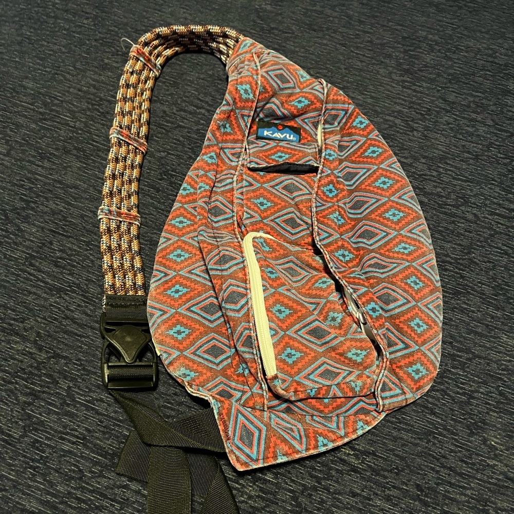 KAVU Rope Sling Crossbody
Bag Hiking Trail Shoulder Backpack